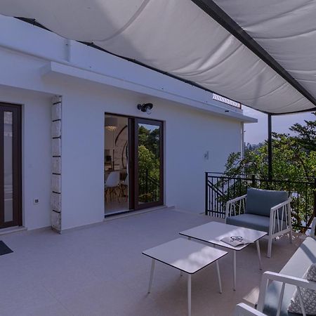 Citrine Apartment กอร์จูลา ภายนอก รูปภาพ