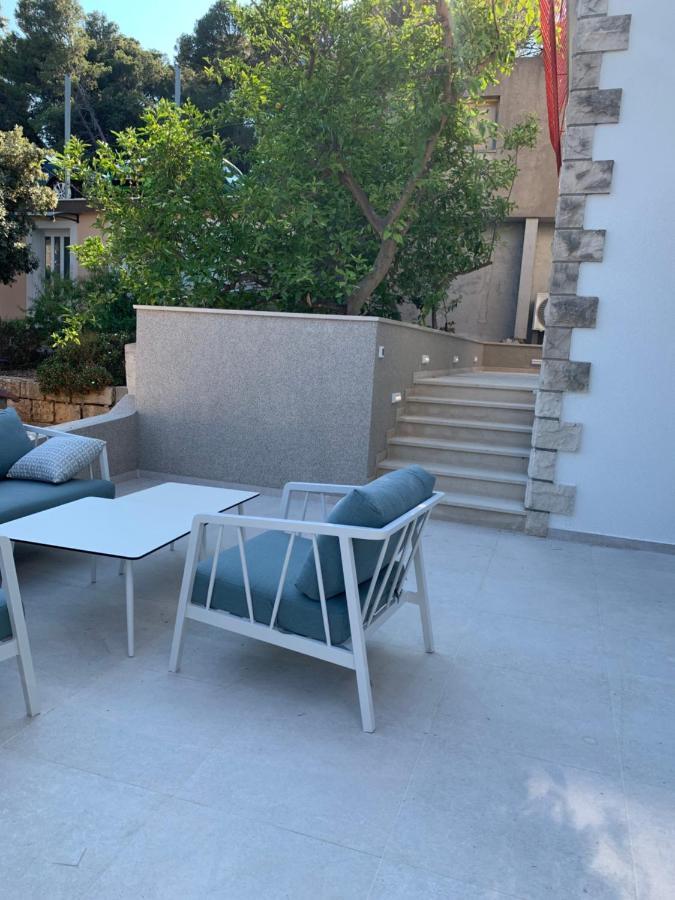 Citrine Apartment กอร์จูลา ภายนอก รูปภาพ