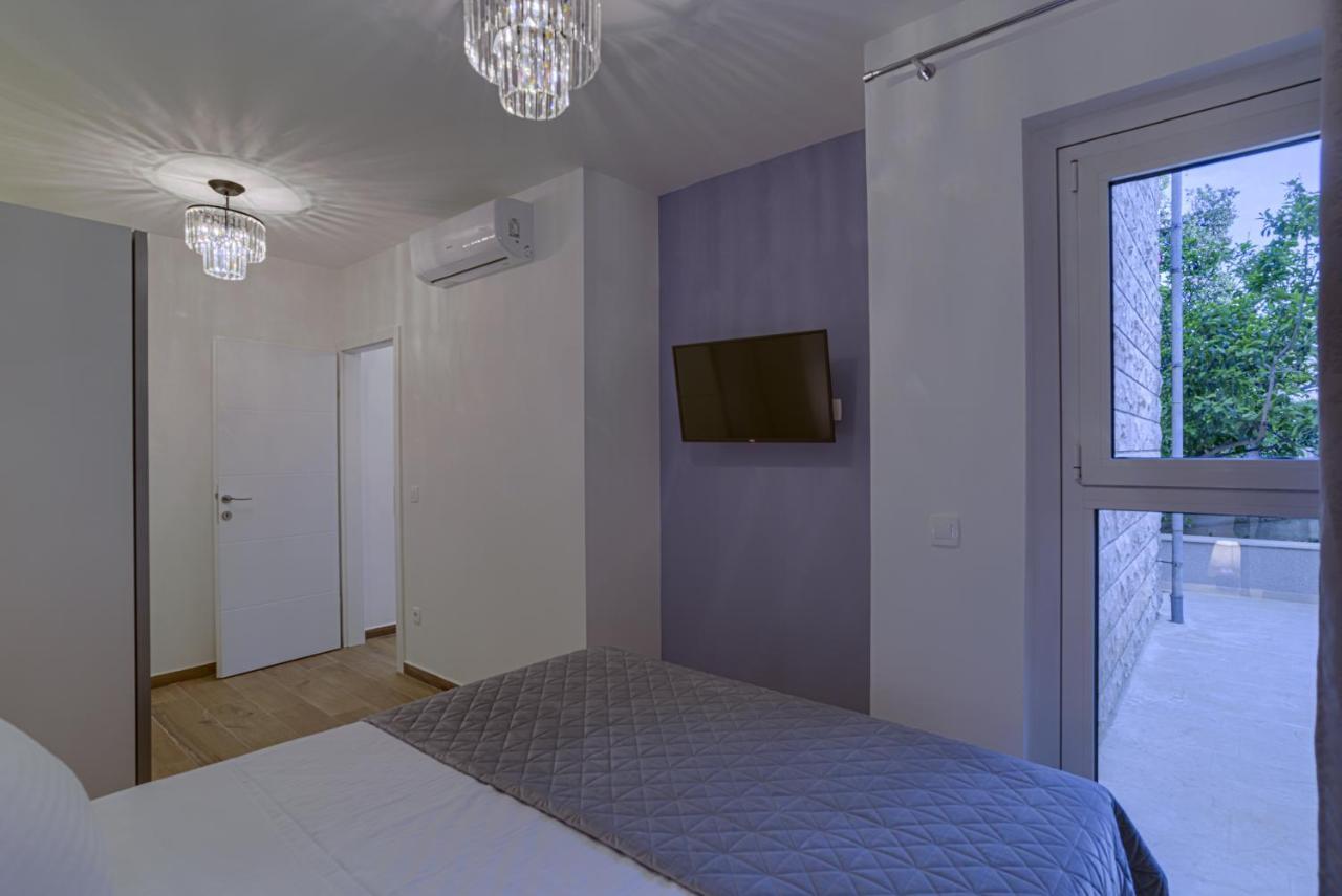 Citrine Apartment กอร์จูลา ภายนอก รูปภาพ