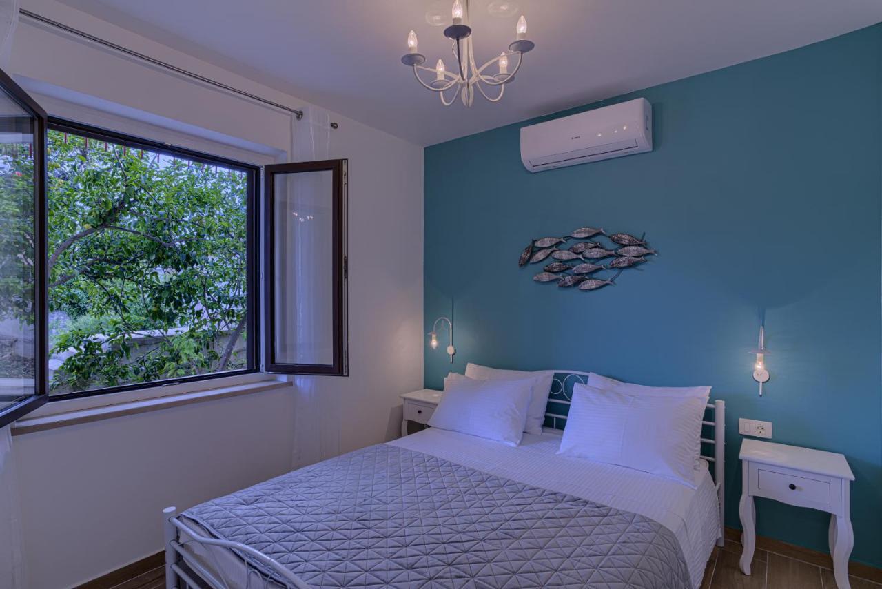 Citrine Apartment กอร์จูลา ภายนอก รูปภาพ
